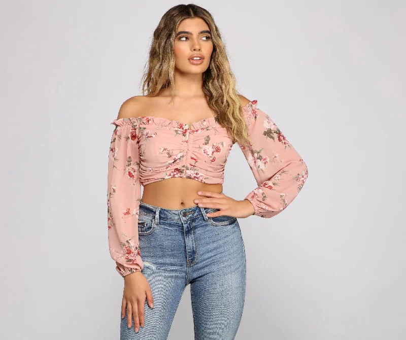 Hurry In Effortless Style Floral Crop Top