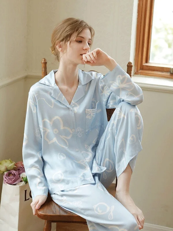 Weekend Specials to Indulge In Viscose Long Sleeve Turn-down Collar Pajama Sets For Women, Floral Print Sky Blue Color Loose Sleepwear