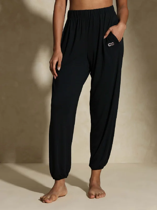Weekend Bargains Await You Yogini Stretch Pants Black