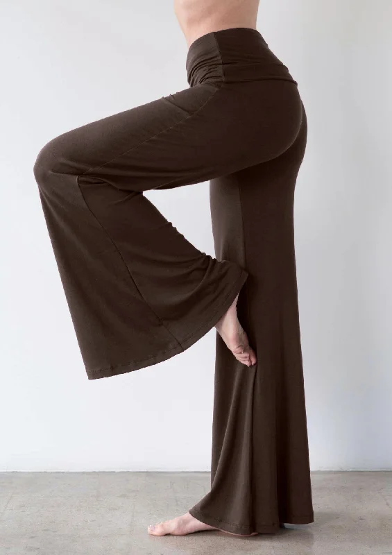 Weekend Deals That Dazzle Chill Yoga Pant