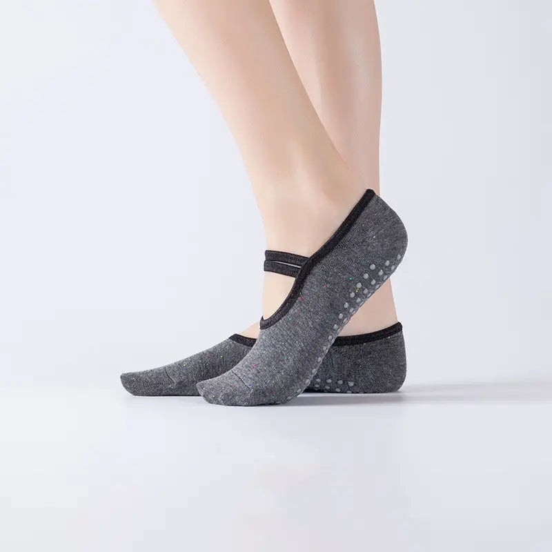 Weekend Discounts to Delight Grippy yoga socks