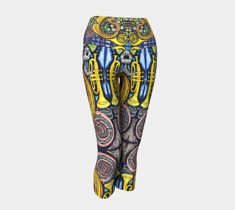 Weekend Savings Sensation Hello Friends Yoga Capris v1a