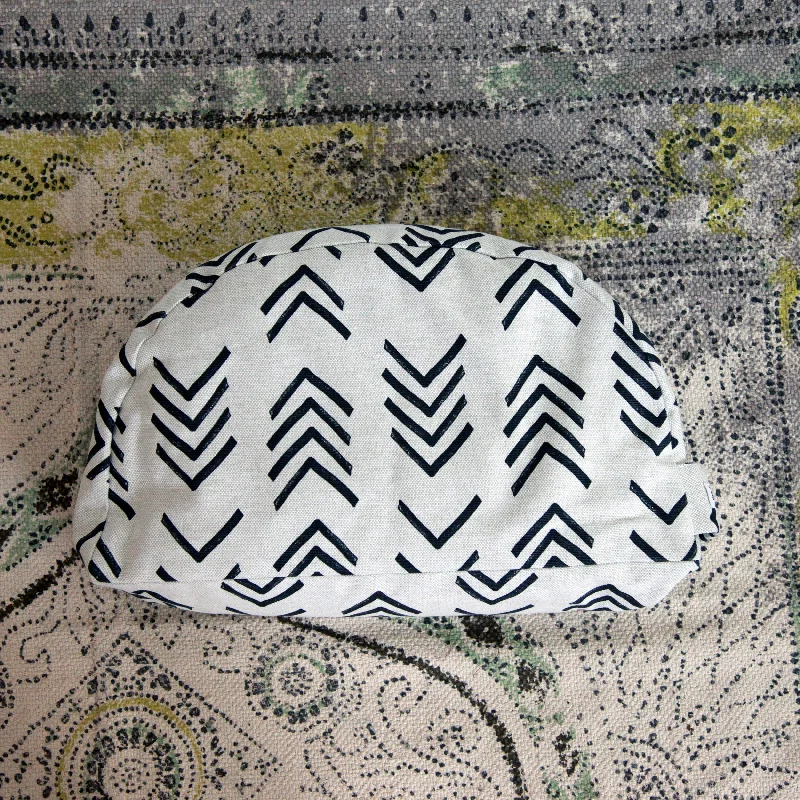 Weekend Discounts to Savor Meditation Cushion - Beak