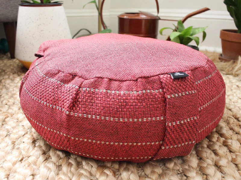 Price Slash Mindful 18" Burnt Red Round Buckwheat Zafu Cushion