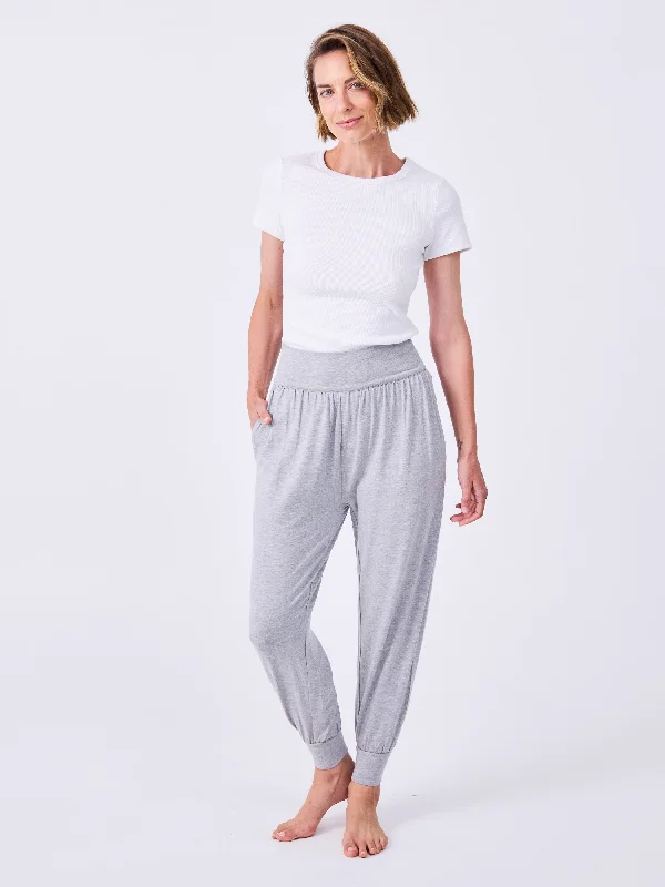 Weekend Extravaganza: Shop Now Nomad Relax Pant - Melange Grey