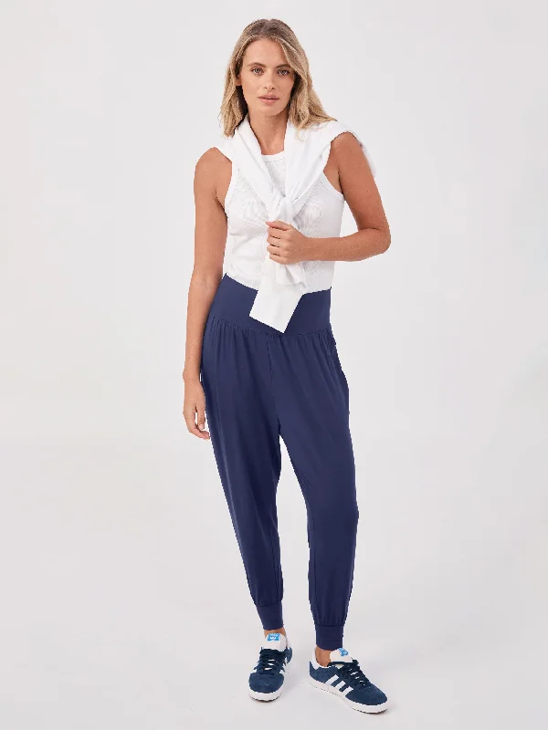 Super Bargain Nomad Relax Pant - Navy