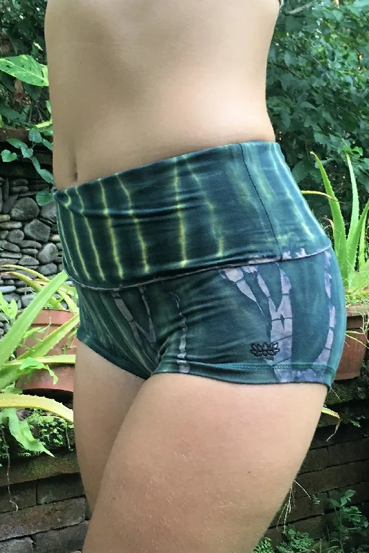 Weekend Bargains to Snag RainForest Tie Dye Yoga Short