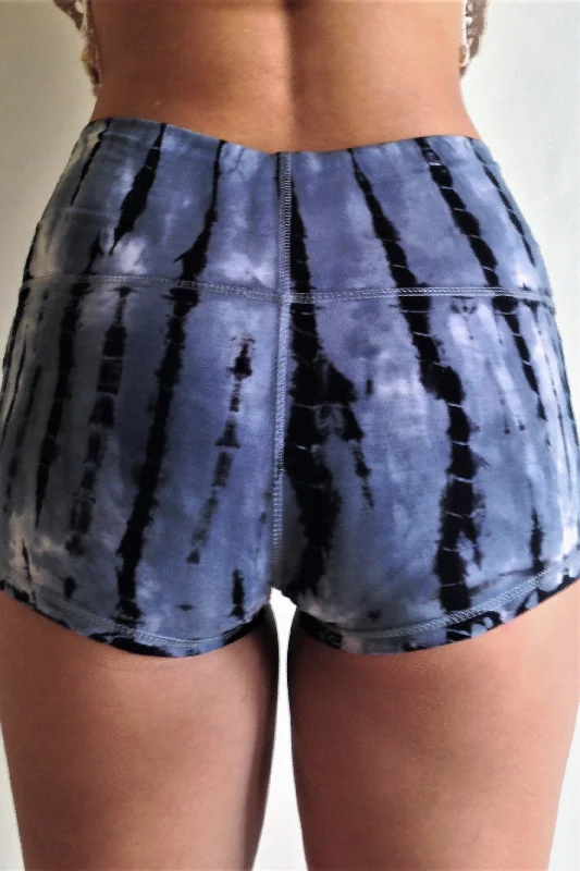 Weekend Discounts to Indulge In Sodalite Tie Dye Yoga Shorts