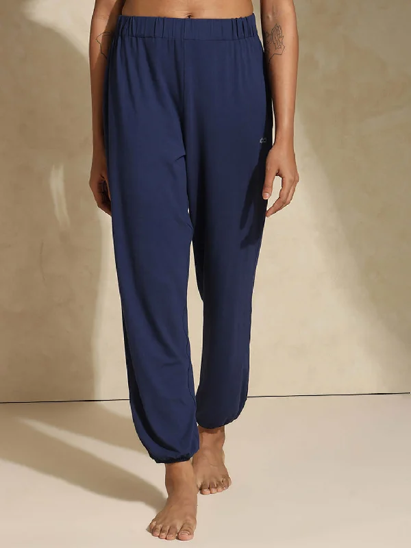Weekend Specials to Enjoy Yogini Stretch Pants Navy