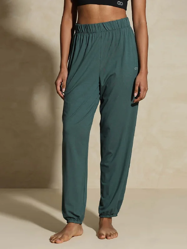 Weekend Discounts to Snag Yogini Stretch Pants Pine Green